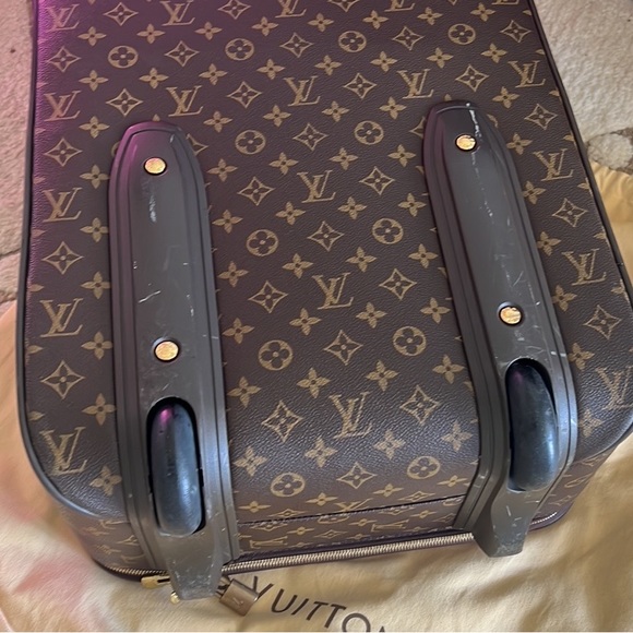 Authentic Louis Vuitton carry on monogram - Picture 16 of 16